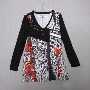 Anis A Tunic Top Medium Patchwork Art to Wear V-Neck Embellished Lagenlook
